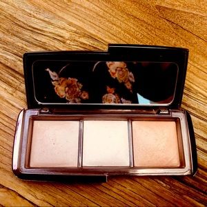 Hourglass Ambient Lighting Palette